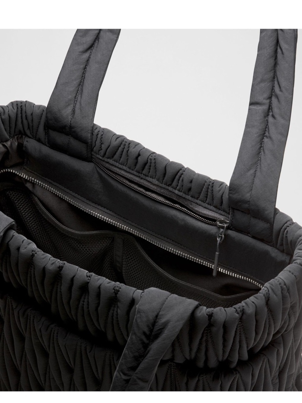 lululemon Black Diamond Quilted Tote Bag 14 L NWT women’s - Picture 15 of 16